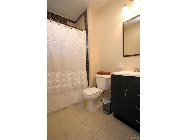 5237 Devonshire Ave, Saint Louis, MO 63109 photo 28