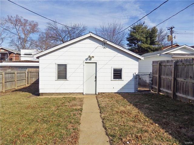 5451 Gresham Ave, Saint Louis, MO 63109 photo 35