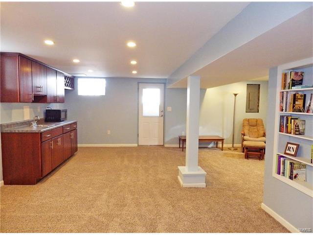 5451 Gresham Ave, Saint Louis, MO 63109 photo 22