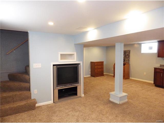 5451 Gresham Ave, Saint Louis, MO 63109 photo 19