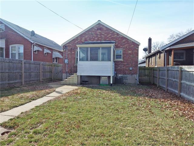 5451 Gresham Ave, Saint Louis, MO 63109 photo 36