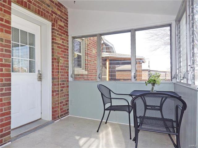 5451 Gresham Ave, Saint Louis, MO 63109 photo 31