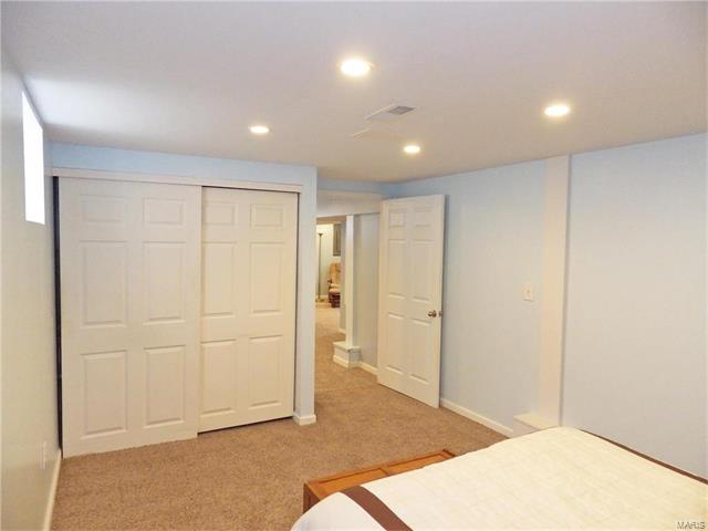 5451 Gresham Ave, Saint Louis, MO 63109 photo 28