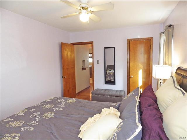 5451 Gresham Ave, Saint Louis, MO 63109 photo 15