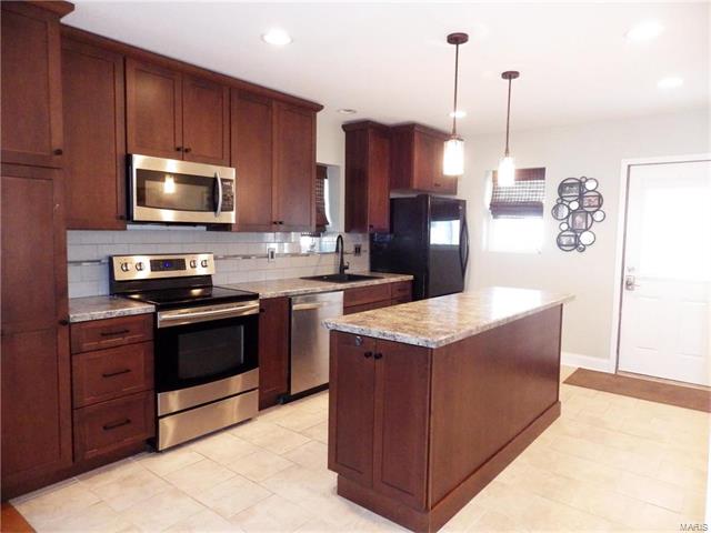 5451 Gresham Ave, Saint Louis, MO 63109 photo 6