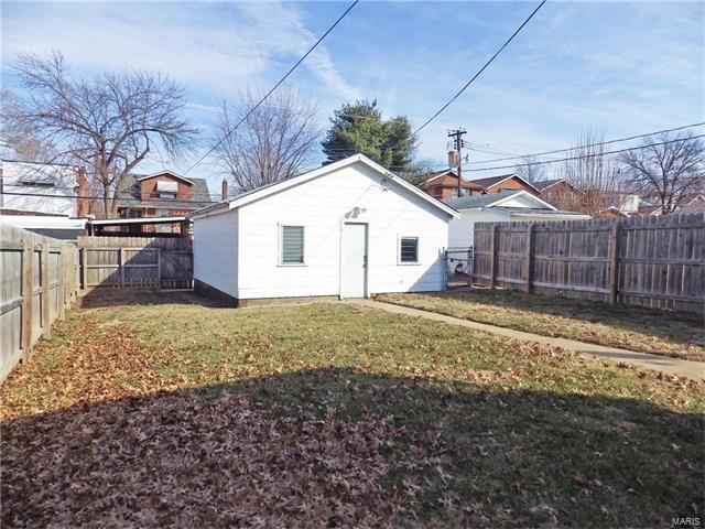 5451 Gresham Ave, Saint Louis, MO 63109 photo 34