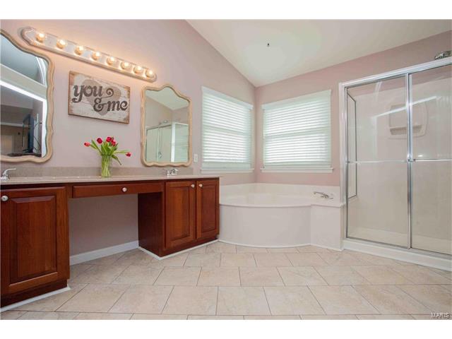 122 Tahoe Ct, O'fallon, MO 63368 photo 12