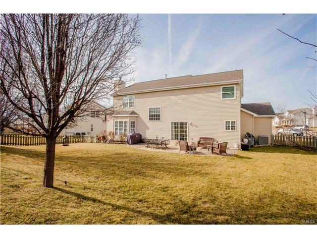 122 Tahoe Ct, O'fallon, MO 63368 photo 2