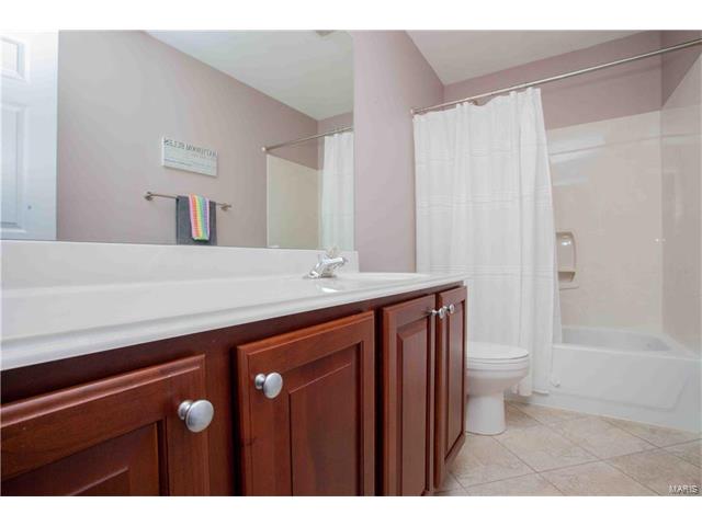 122 Tahoe Ct, O'fallon, MO 63368 photo 11