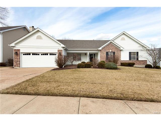 421 Winding Oaks Ct, Ballwin, MO 63021 photo 1