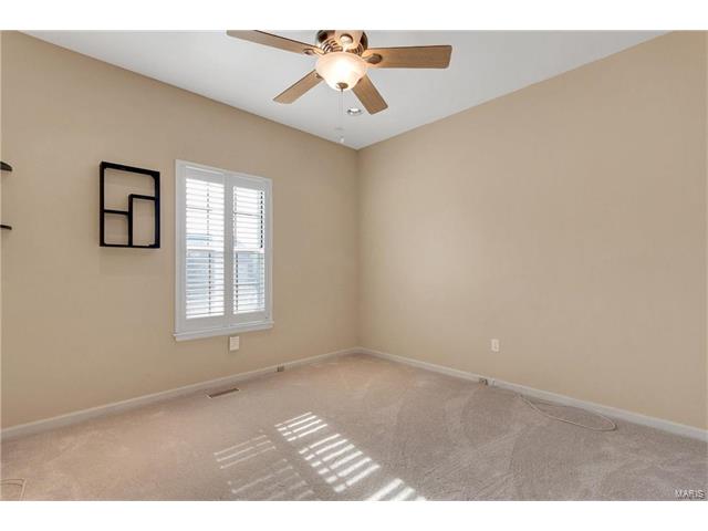 421 Winding Oaks Ct, Ballwin, MO 63021 photo 17