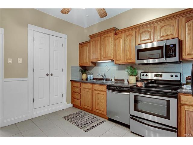 4927 Gresham Ave, Saint Louis, MO 63109 photo 9
