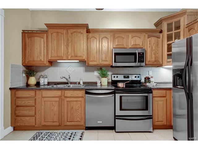 4927 Gresham Ave, Saint Louis, MO 63109 photo 8