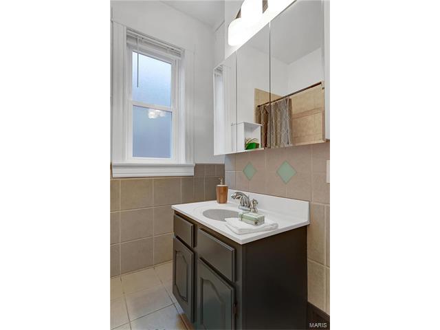 4927 Gresham Ave, Saint Louis, MO 63109 photo 15