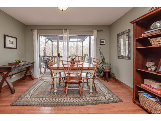 1451 Pepperdine Ct, Ballwin, MO 63021 photo 5
