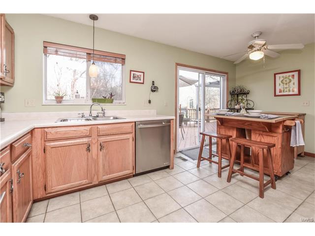1451 Pepperdine Ct, Ballwin, MO 63021 photo 10