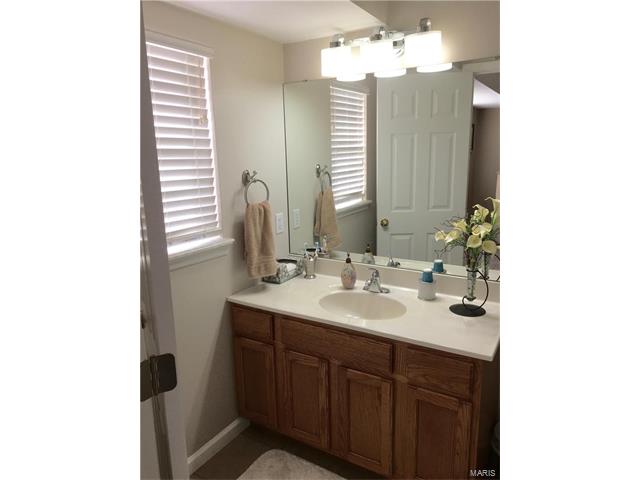 538 Topaz Dr, O'fallon, MO 63366 photo 20