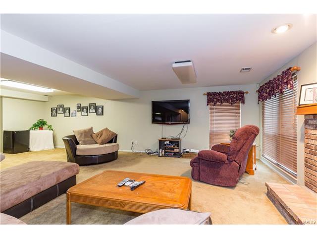 1443 Westbrooke Terrace Dr, Ballwin, MO 63021 photo 14