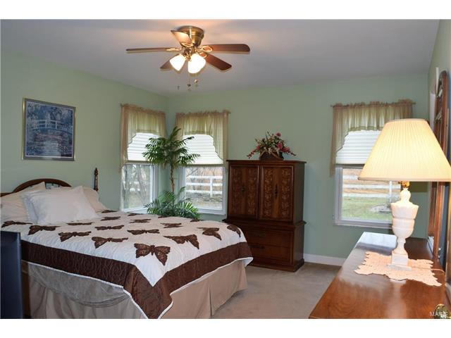 7188 Oak Stream Dr, O'fallon, MO 63368 photo 6