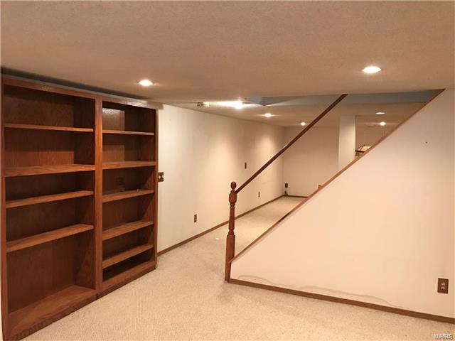 317 Croydon Ln, Ballwin, MO 63021 photo 20