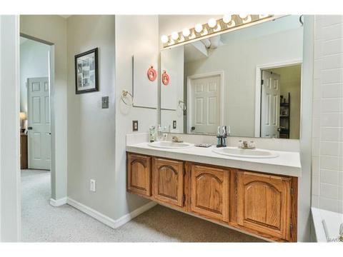 1826 Ridgeview Circle Dr, Ballwin, MO 63021 photo 38
