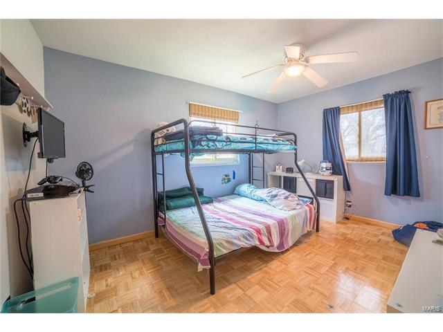 251 Ramsey Ln, Ballwin, MO 63021 photo 7