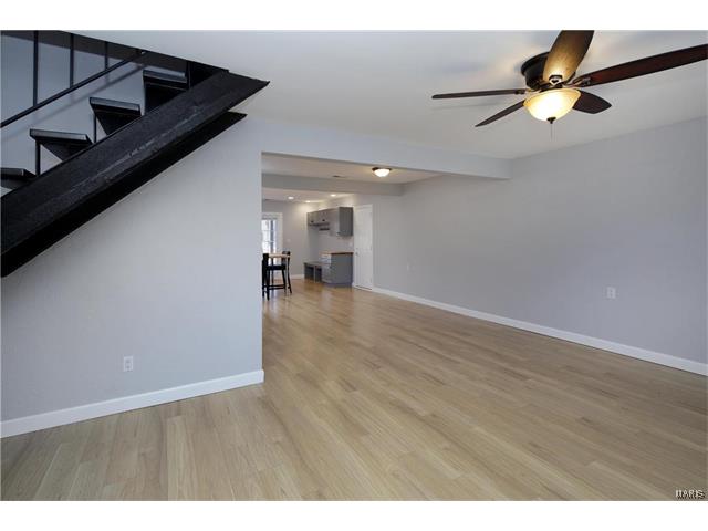 2619 Hampton Rd, Saint Charles, MO 63303 photo 2