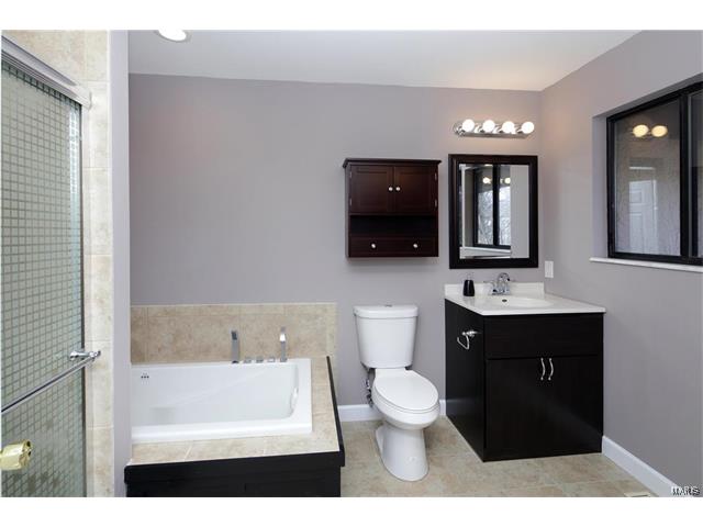 2619 Hampton Rd, Saint Charles, MO 63303 photo 10
