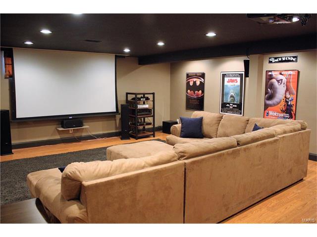 910 Parma Dr, Ballwin, MO 63021 photo 22