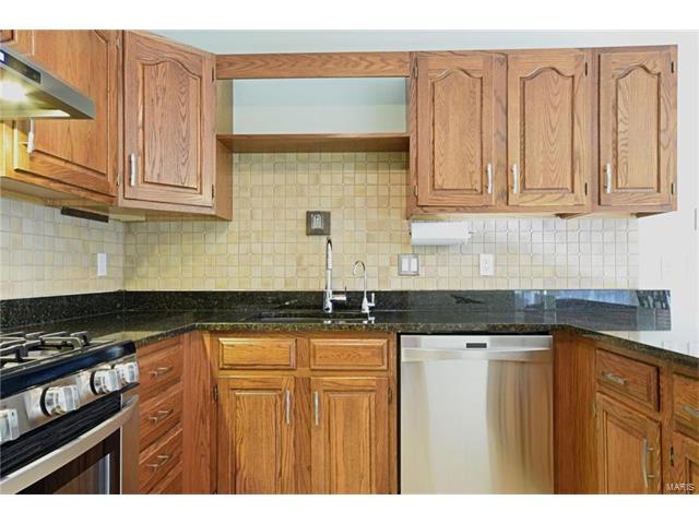 6 Kentbrooke Ct, Ballwin, MO 63021 photo 7