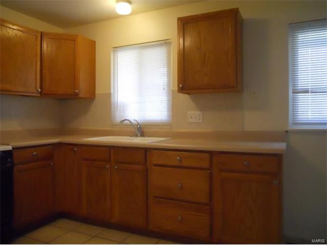 323 Brightsand Ct, Manchester, MO 63011 photo 4