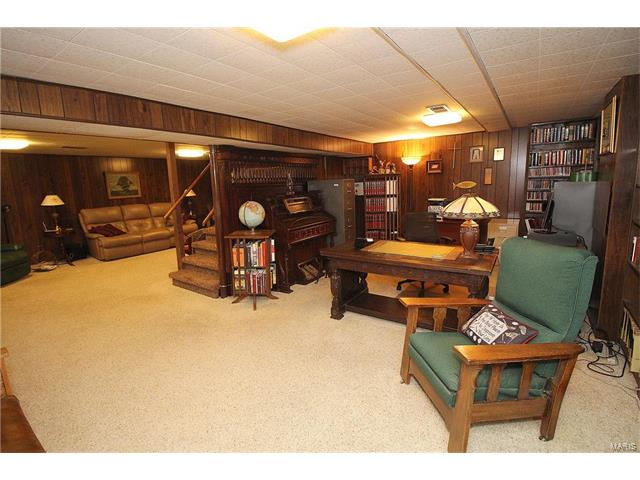 1211 Eagleshire Dr, Ballwin, MO 63021 photo 11
