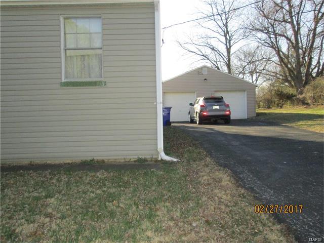 3488 Ludlow Ave, Bridgeton, MO 63044 photo 4