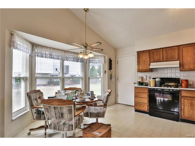 4977 Braid Hills Dr, St. Peters, MO 63304 photo 8