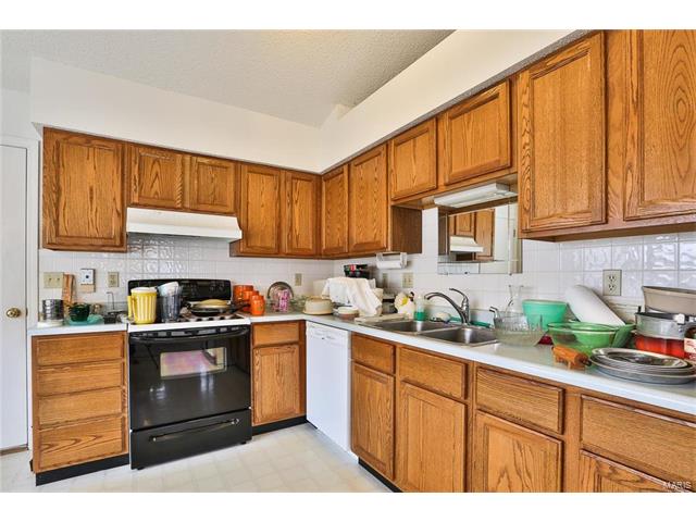4977 Braid Hills Dr, St. Peters, MO 63304 photo 9