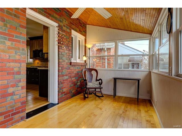 5721 Gresham Ave, Saint Louis, MO 63109 photo 12