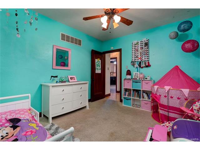 5721 Gresham Ave, Saint Louis, MO 63109 photo 17