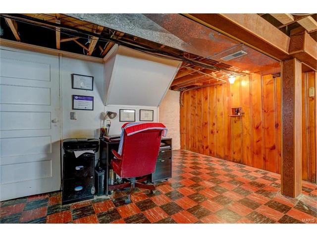 5721 Gresham Ave, Saint Louis, MO 63109 photo 20