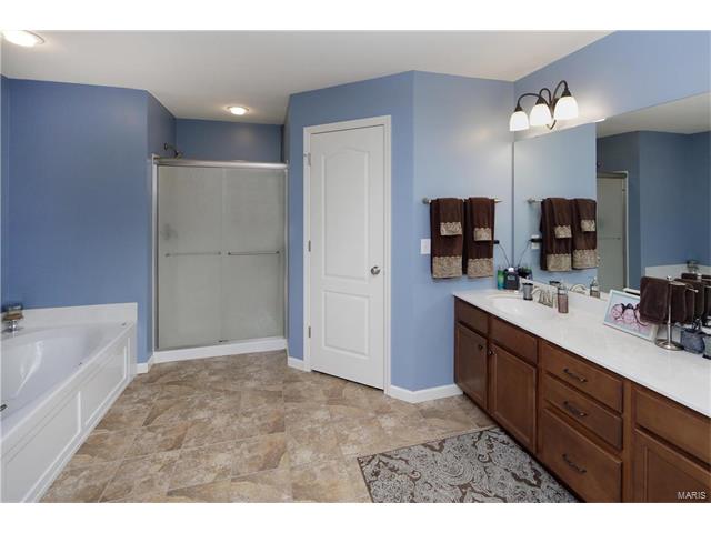 932 Summit Oaks Dr, Eureka, MO 63025 photo 14
