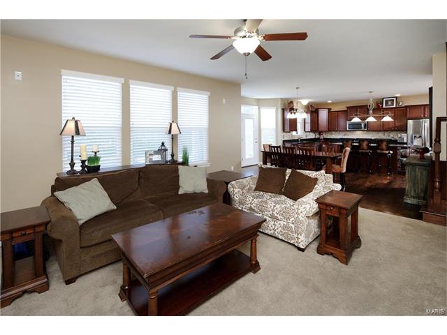 932 Summit Oaks Dr, Eureka, MO 63025 photo 4