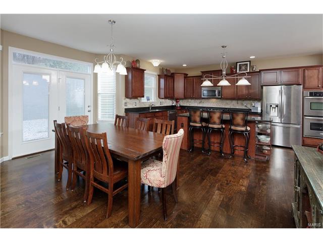932 Summit Oaks Dr, Eureka, MO 63025 photo 6
