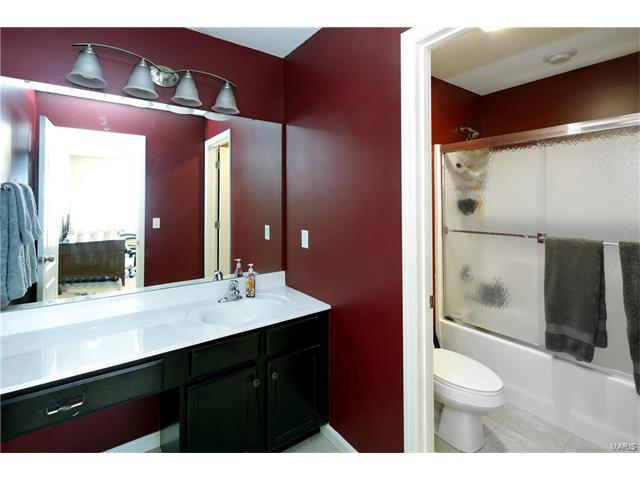 932 Summit Oaks Dr, Eureka, MO 63025 photo 19
