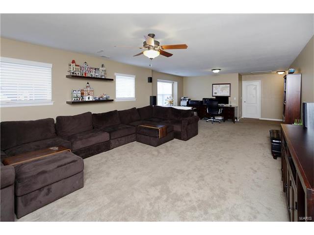 932 Summit Oaks Dr, Eureka, MO 63025 photo 12