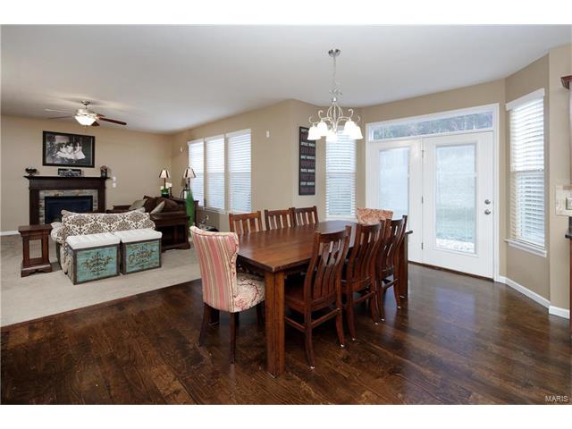 932 Summit Oaks Dr, Eureka, MO 63025 photo 5