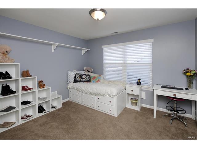 932 Summit Oaks Dr, Eureka, MO 63025 photo 17