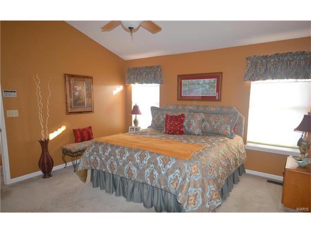279 Jacob Ln, Ballwin, MO 63021 photo 7