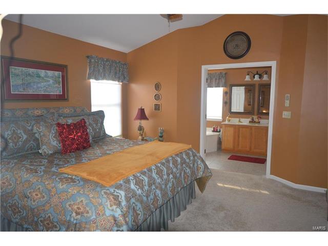 279 Jacob Ln, Ballwin, MO 63021 photo 6