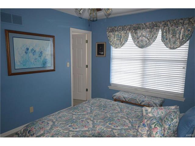 279 Jacob Ln, Ballwin, MO 63021 photo 40