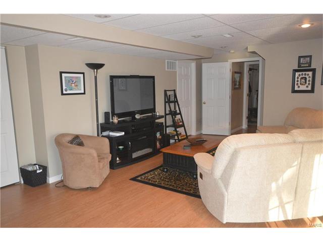 279 Jacob Ln, Ballwin, MO 63021 photo 47