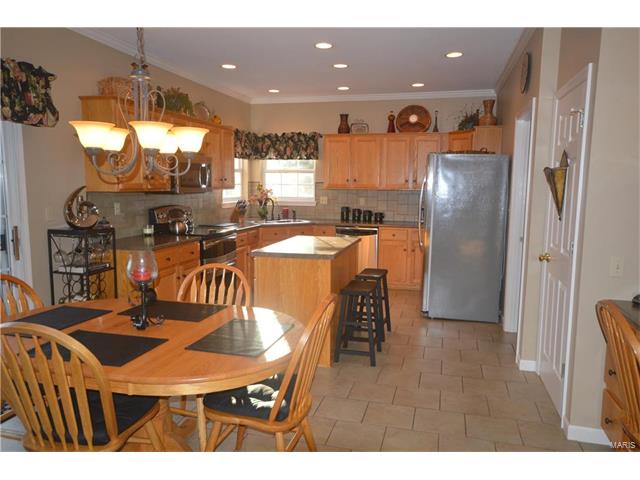 279 Jacob Ln, Ballwin, MO 63021 photo 5